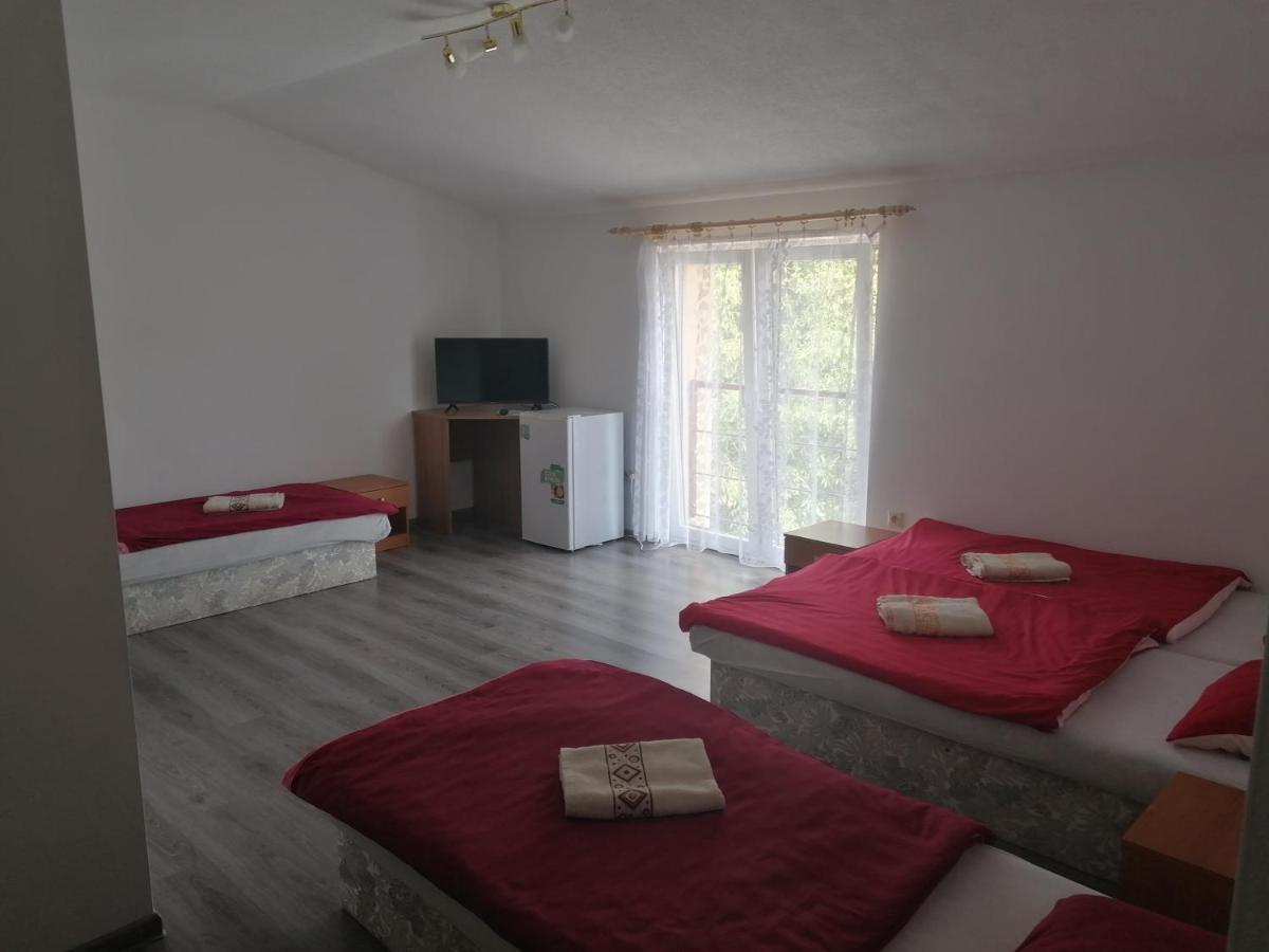 Penzion** Amalka Hriňová 外观 照片