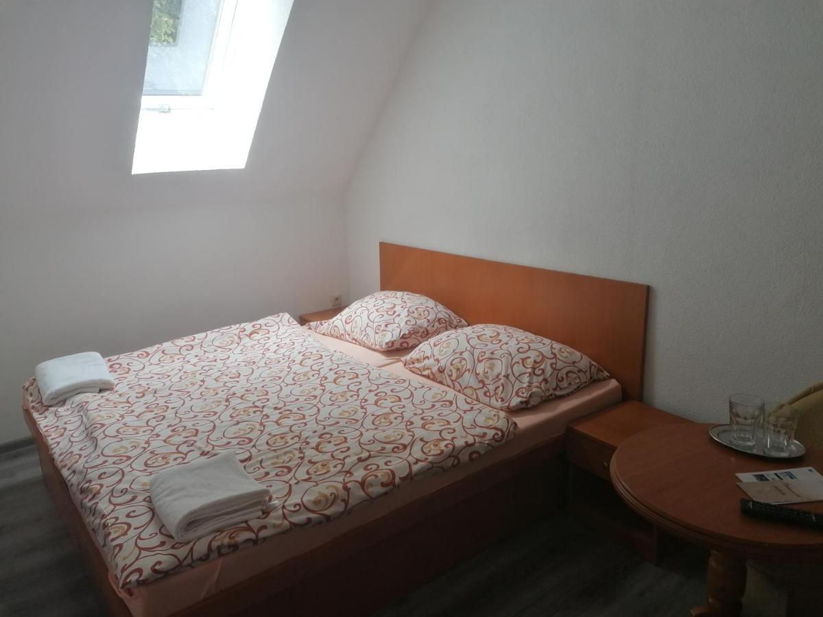 Penzion** Amalka Hriňová 外观 照片